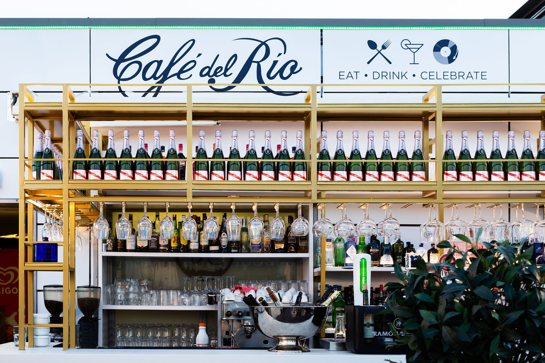 Cafe Del Rio Goodyear RESTAURANTE CAFÉ DEL RÍO - Studio BMK
